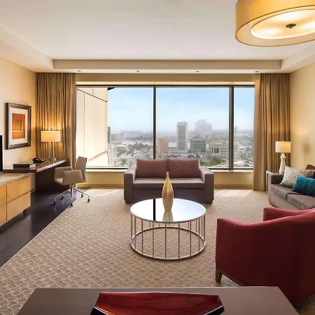 Swissotel Al Ghurair Dubai - Deira & Creek Exterior photo A suite at the Hilton San Diego Bayfront