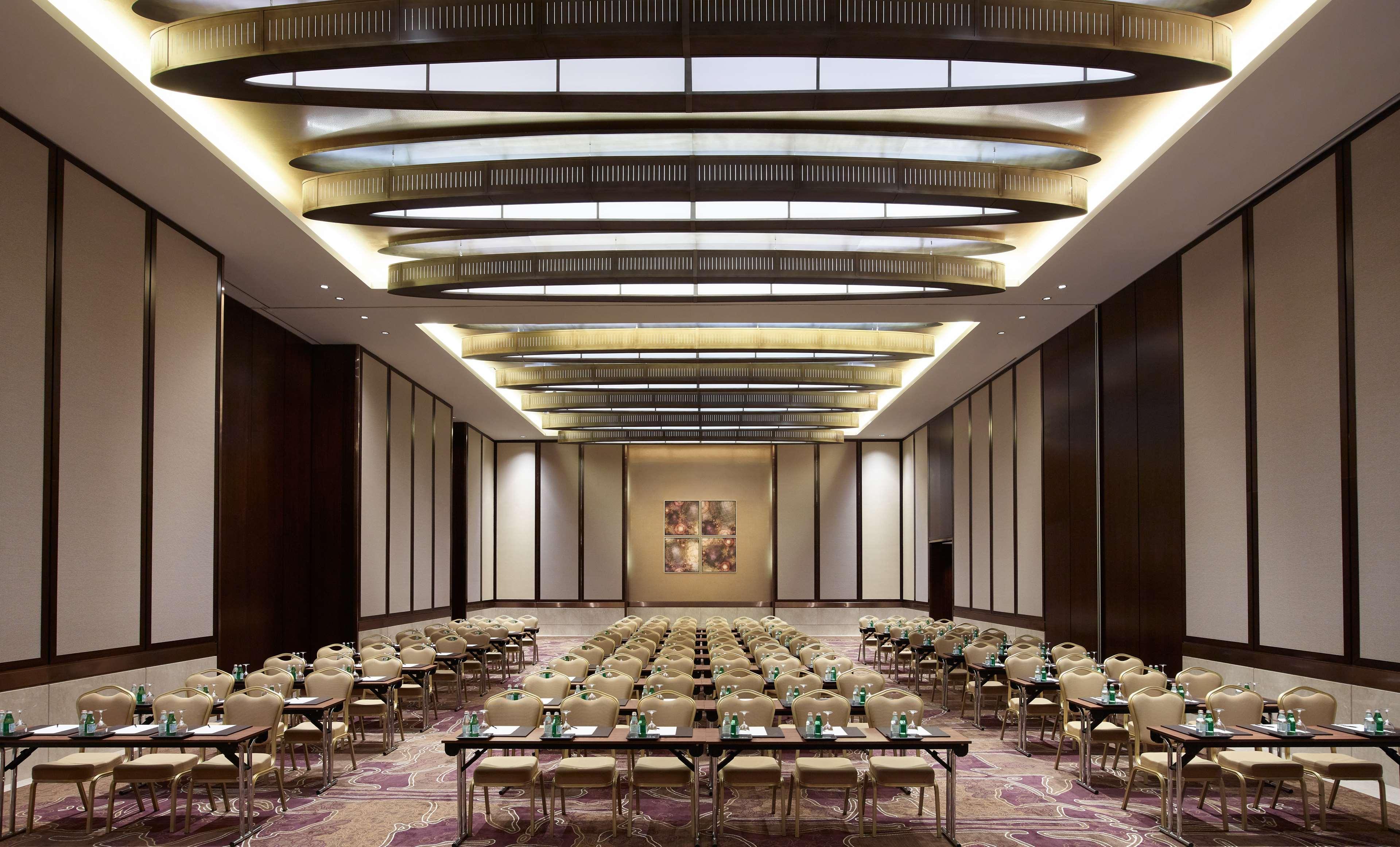 Swissotel Al Ghurair - Deira & Creek होटल