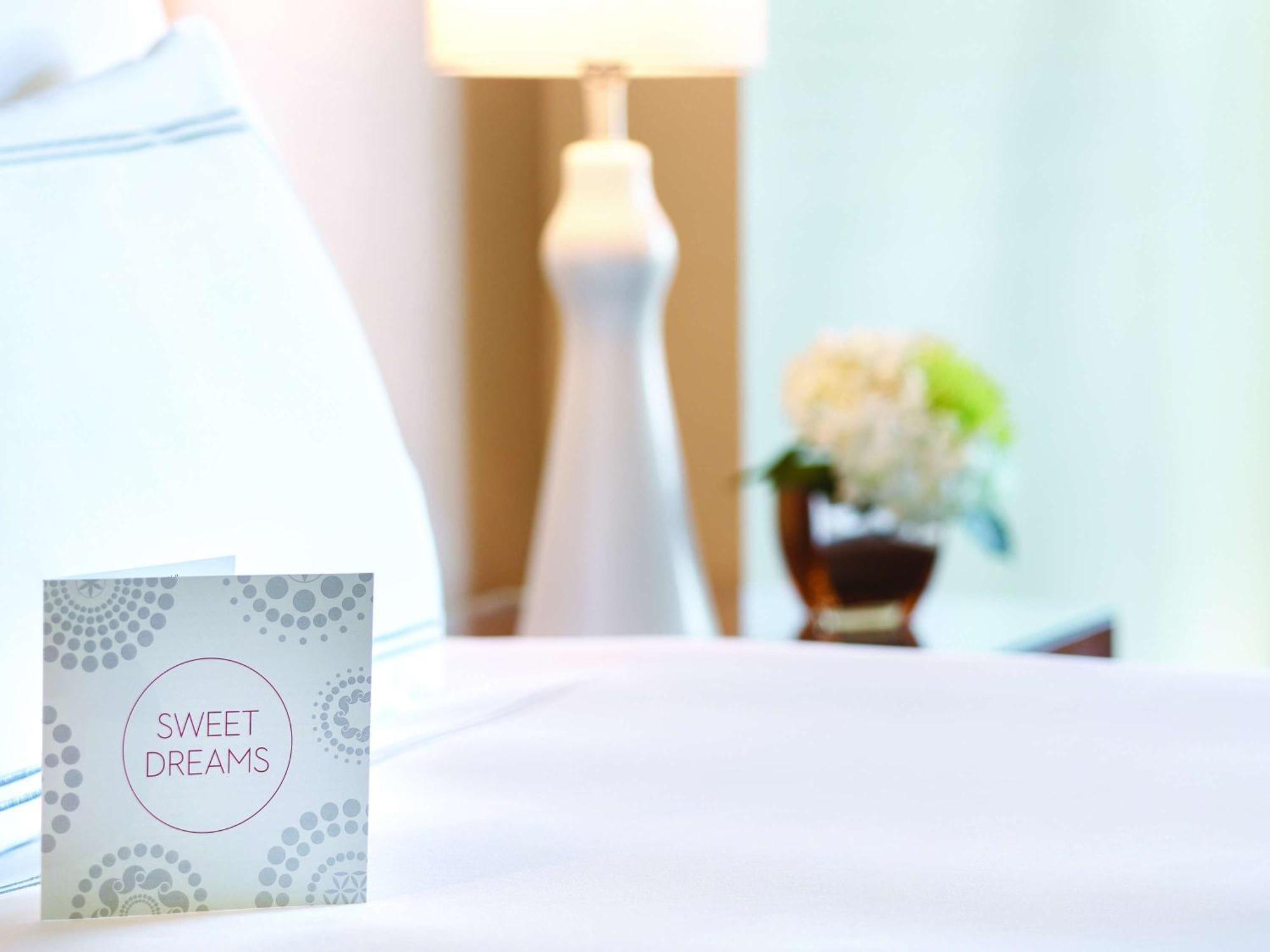 Отель Swissotel Al Ghurair - Deira & Creek 5*