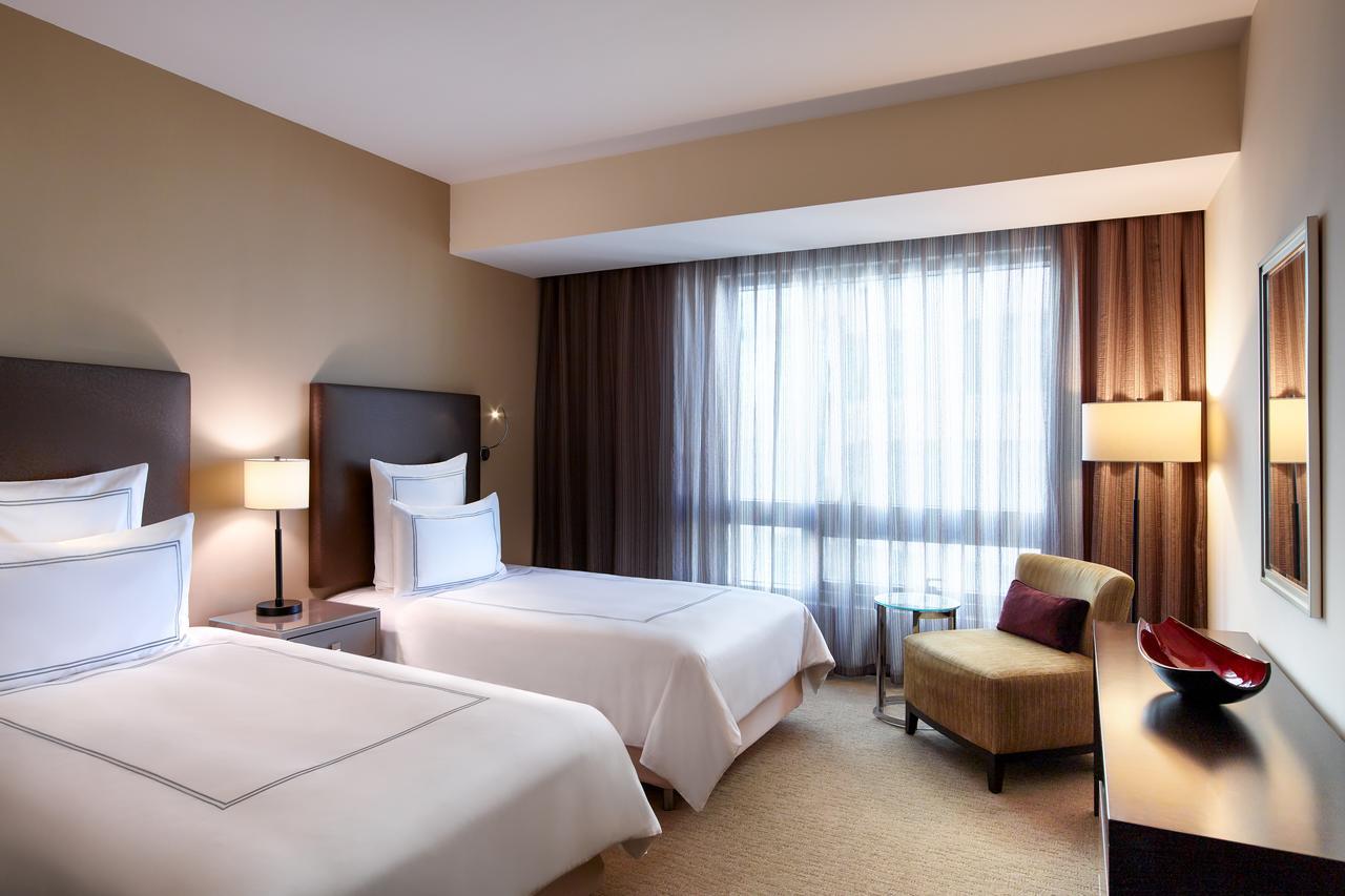 Отель Swissotel Al Ghurair - Deira & Creek 5*